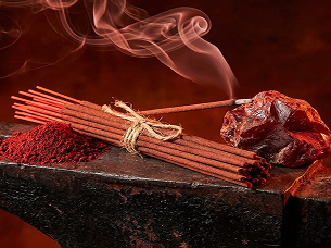 Mystic Rose & Oud